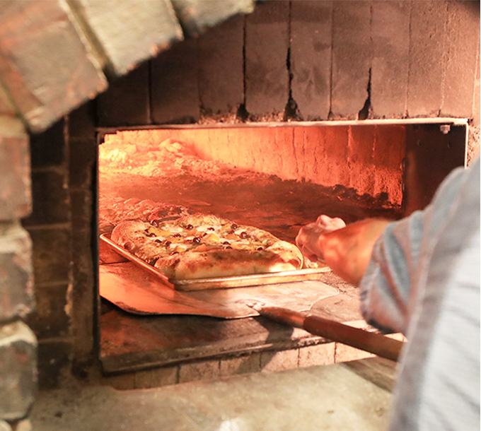 Fougasse au raisin concord et aux pêches