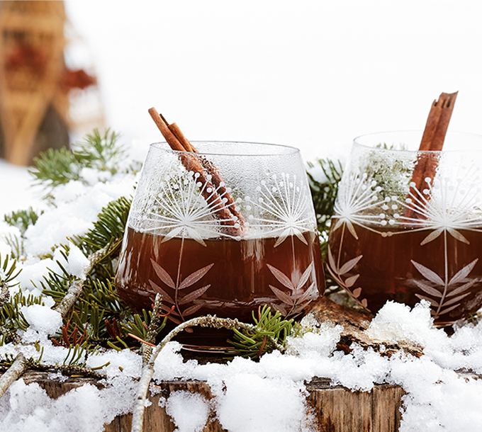 Boisson chaude aux agrumes et à la cannelle