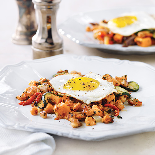 Hachis de patate douce au chorizo et œuf frit