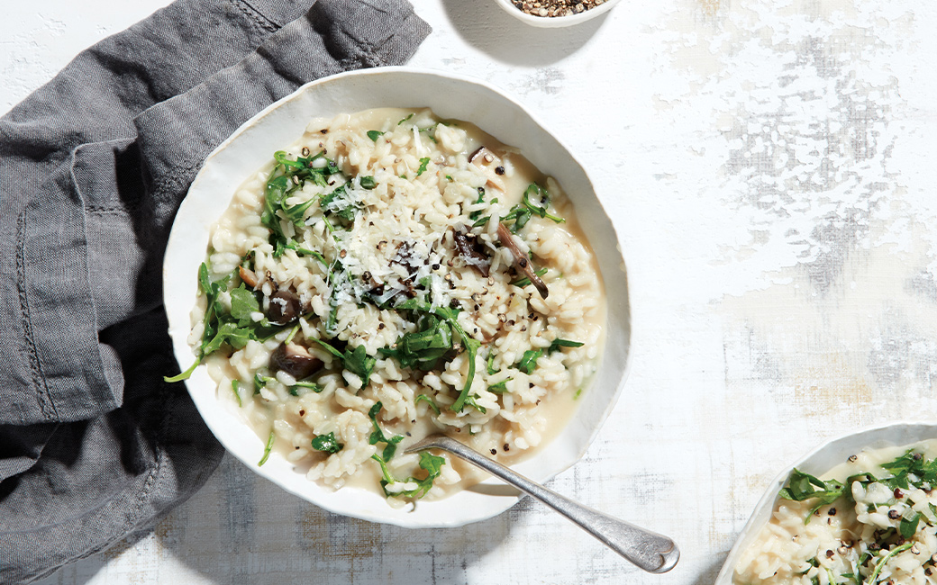 Cacio e pepe façon risotto avec champignons et roquette