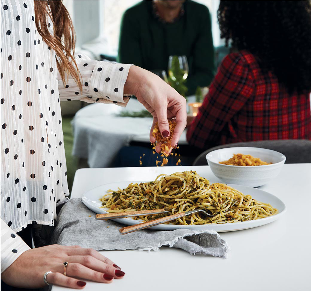 Spaghettis au pesto de pistaches et de cacao