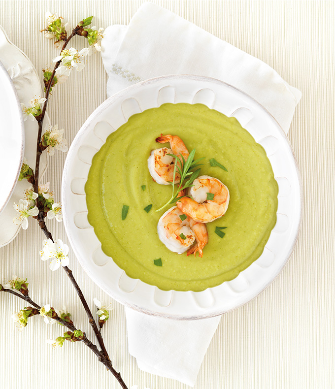 Potage aux crevettes, à l’avocat et à l’estragon