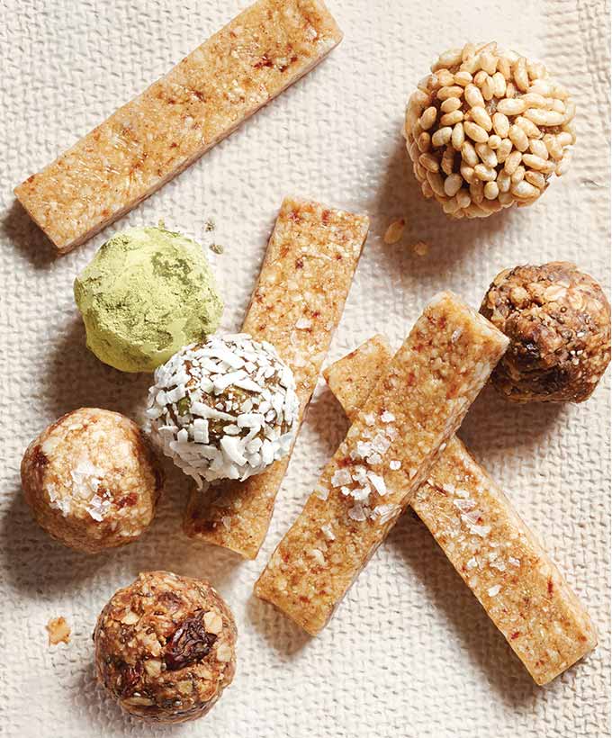Why Buy Expensive Sugary Protein Bars When Homemade Ones Are Better?