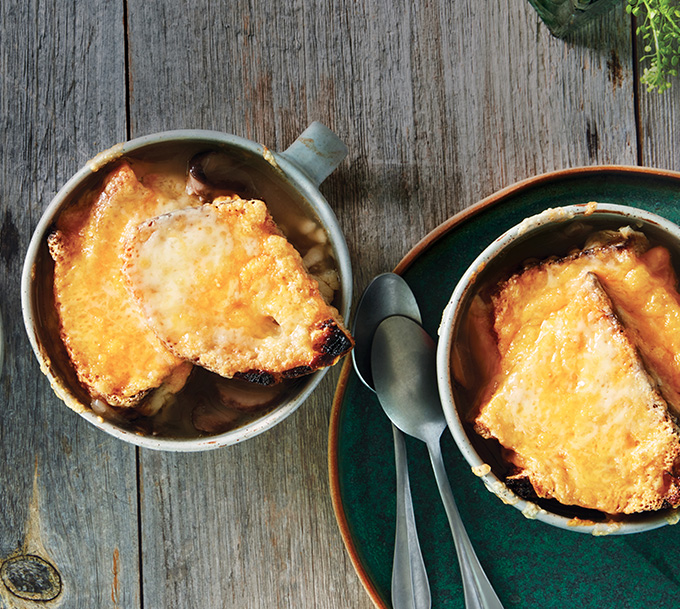 Soupe aux champignons et au chou-fleur gratinée