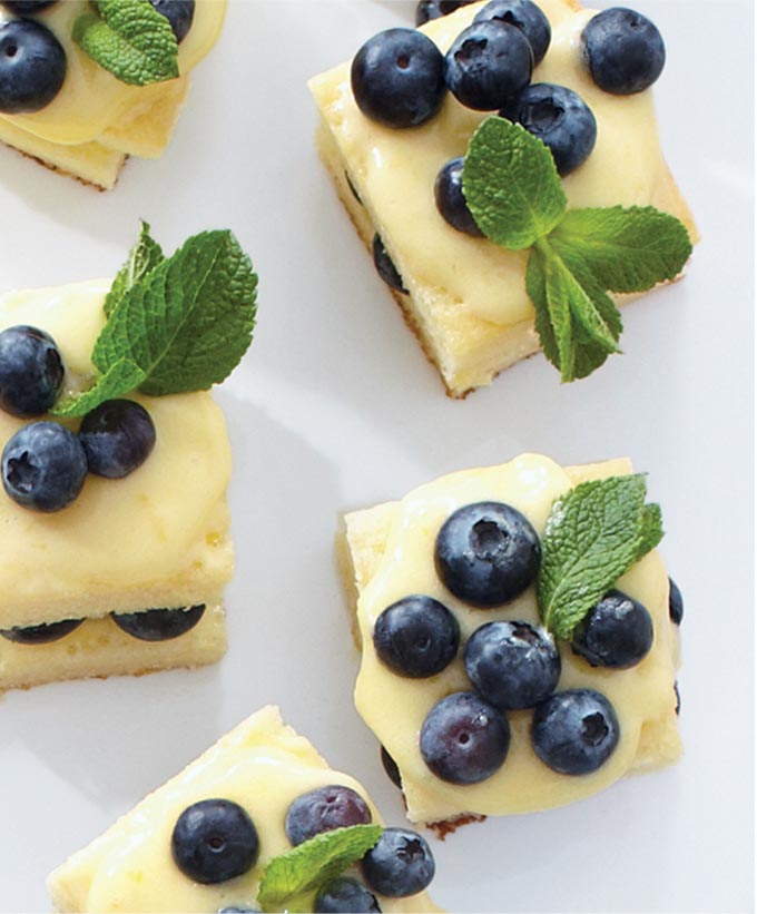 Bélier : Petits gâteaux étagés aux bleuets et au citron